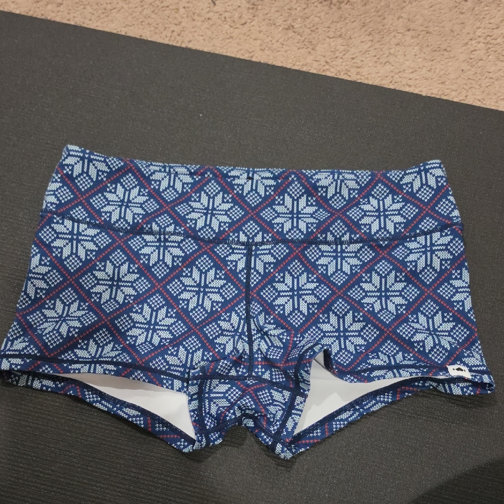 WodBottom Women's Blue Geometric Athletic  Shorts